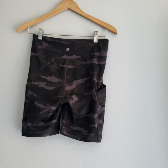 Ultimate Stash Pocket Camo Print Women's Bike Shorts. - Picture 9 of 9